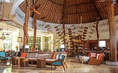 CATALONIA-ROYAL-TULUM-LOBBY-LATERAL